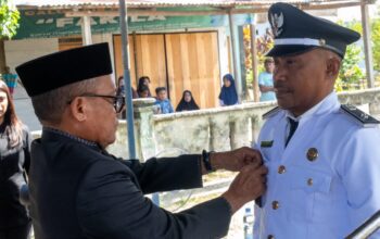 Bupati Morotai Lantik Kades PAW Tanjung Saleh, Tekankan Persatuan dan Tertib Administrasi