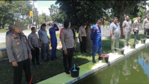 Polres Halut Tebarkan 5.000 Ikan Nila, Dukung Program Asta Cita