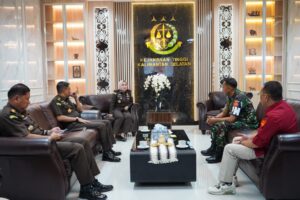Kesiapan Satgas Penertiban Kawasan Hutan Dalam Rangka Penegakan Hukum di Tiga Provinsi
