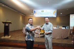 Hadiri Sosialisasi PSPE Gunung Hamiding, Ini Arahan Bupati Piet Hein Babua