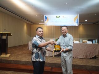 Hadiri Sosialisasi PSPE Gunung Hamiding, Ini Arahan Bupati Piet Hein Babua