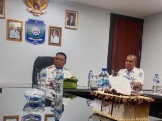 Terkait Perda Hilirisasi Buah Kelapa, Bupati Halut, Piet Hein Babua Gelar Jumpa Pers Dengan Sejumlah Awak Media