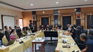 Ini Inti Pembicaraan Bupati Halut, Piet Hein Babua Dengan Pihak Bea Cukai dan Elemen Terkait di Surabaya