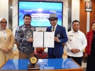 Kadis Kominfosan Halut, Teken Kerja Sama dengan Universitas Dr Soetomo Surabaya