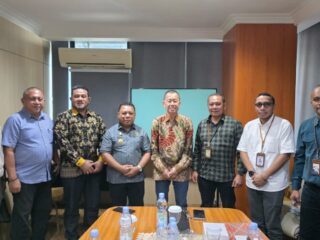 Bahas Optimalisasi Pembayaran Pajak Daerah Berbasis Elektronik, Bupati Piet Rapat Dengan Pimpinan BPD Maluku-Malut